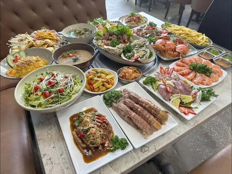 Biển 14 Buffet Seafood Bãi Cháy