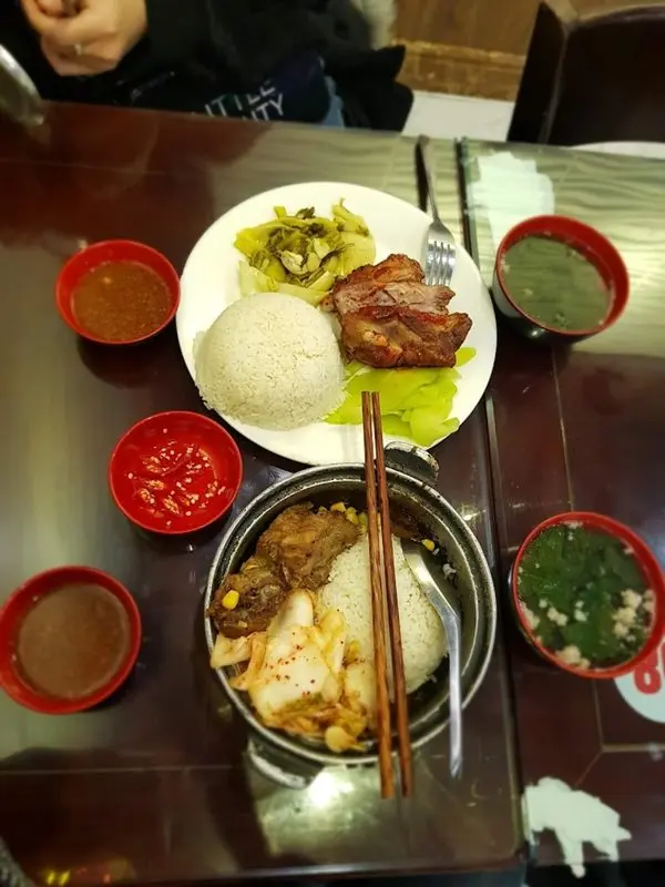 Cơm Sườn 47 Đào Duy Từ - chi nhánh Hạ Long