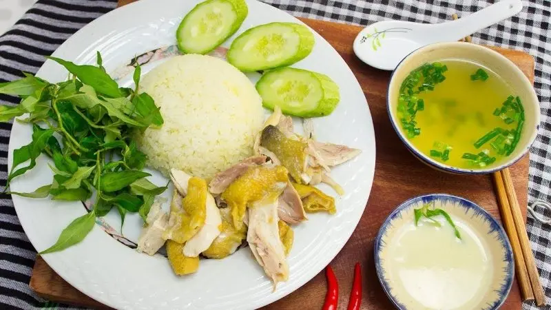 Quán cơm gà Hoa