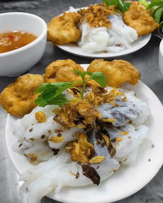 Bánh cuốn chả mực