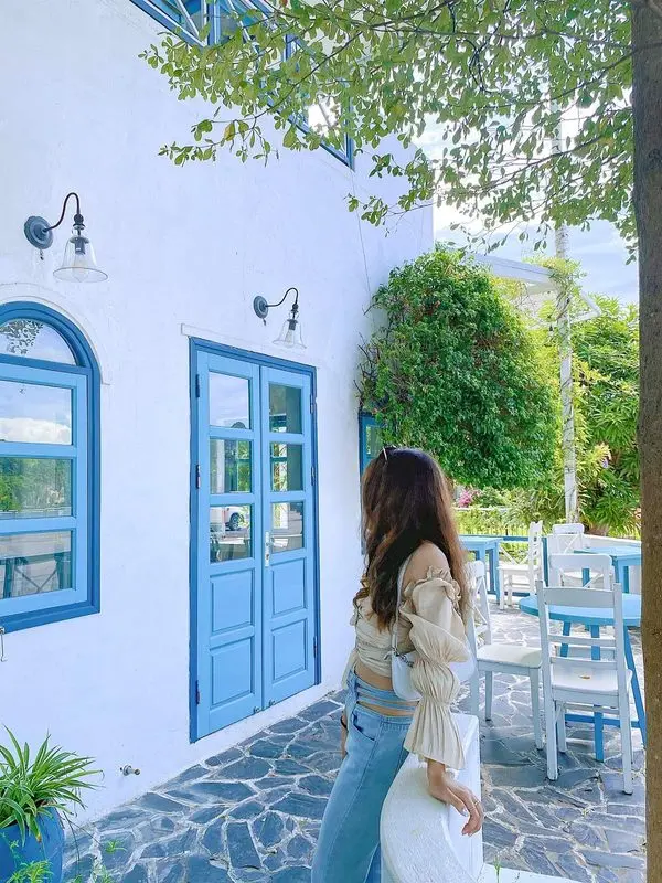 Freshie food & drinks Hạ Long