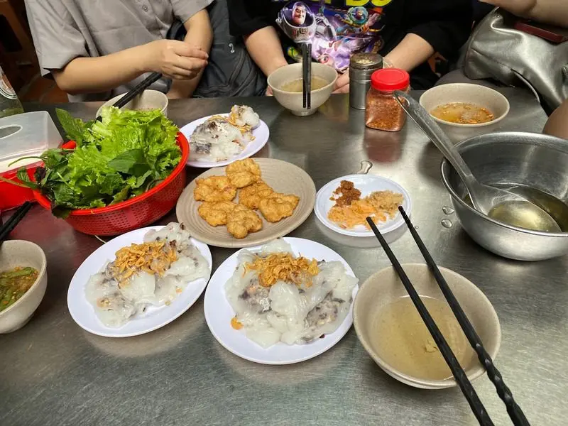 Quán chả mực Hạ Long Cây Bàng