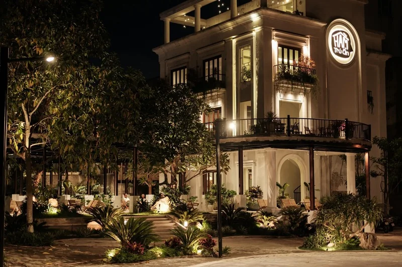 Cafe Hầm Trú Ẩn Khâm Thiên