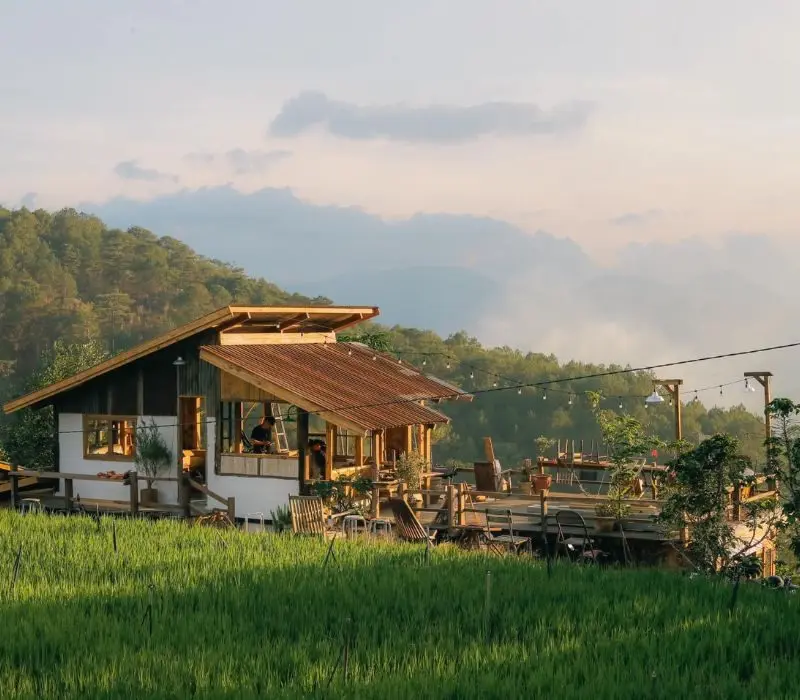 Hidden Land Đà Lạt - vị trí giữa đồi thông