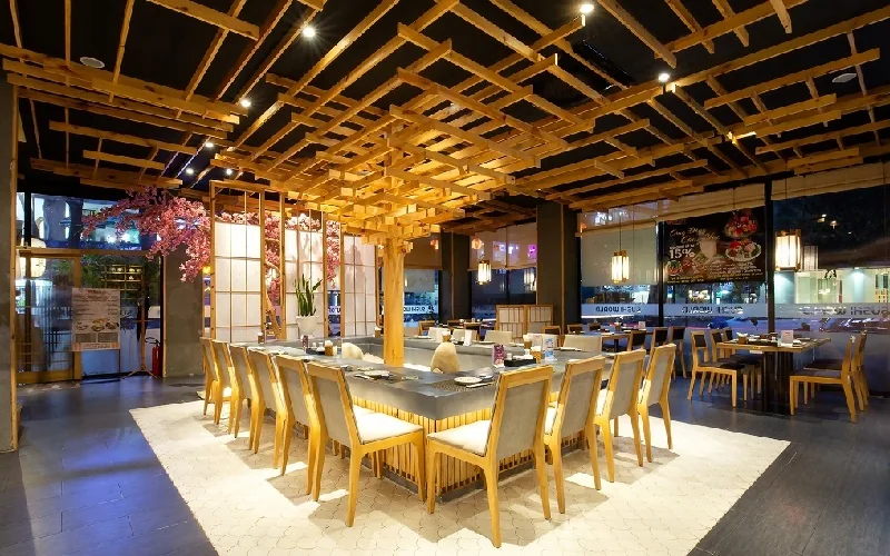 Sushi World