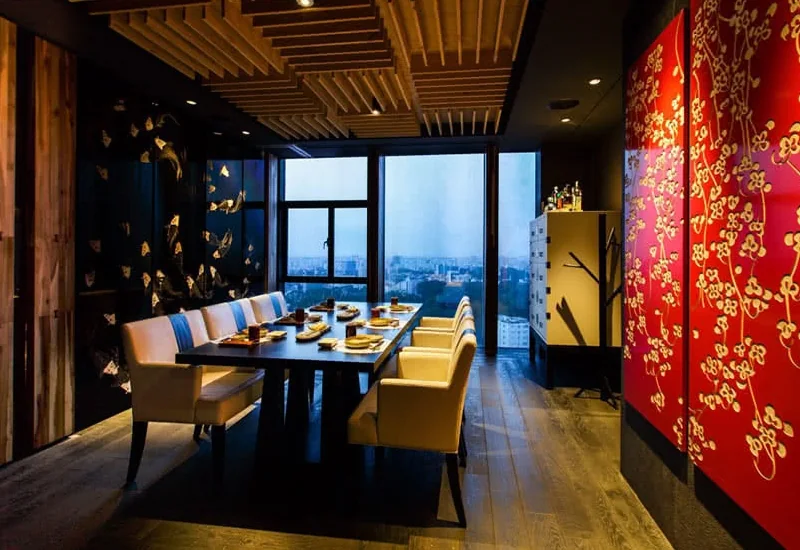 The V Fusion - Fusion Restaurant, Café & Bar