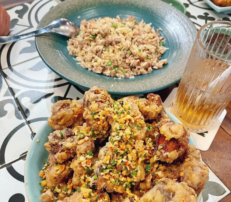 Cơm Chiên A Mà