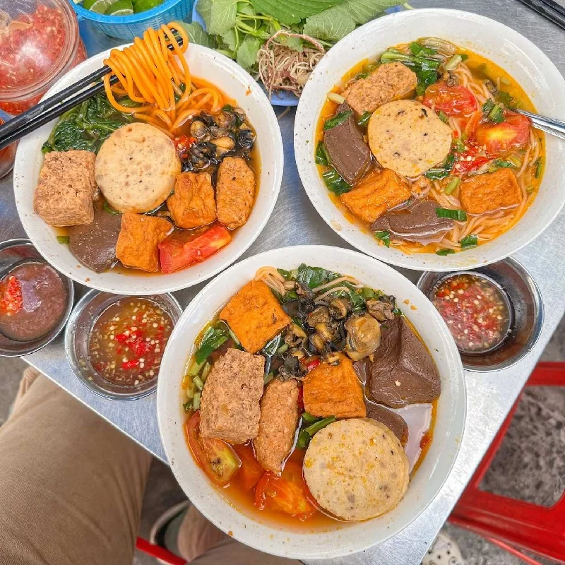 Bún riêu Yến