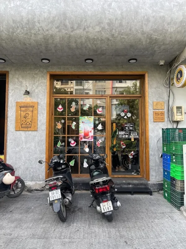 KOI Thé Phan Xích Long