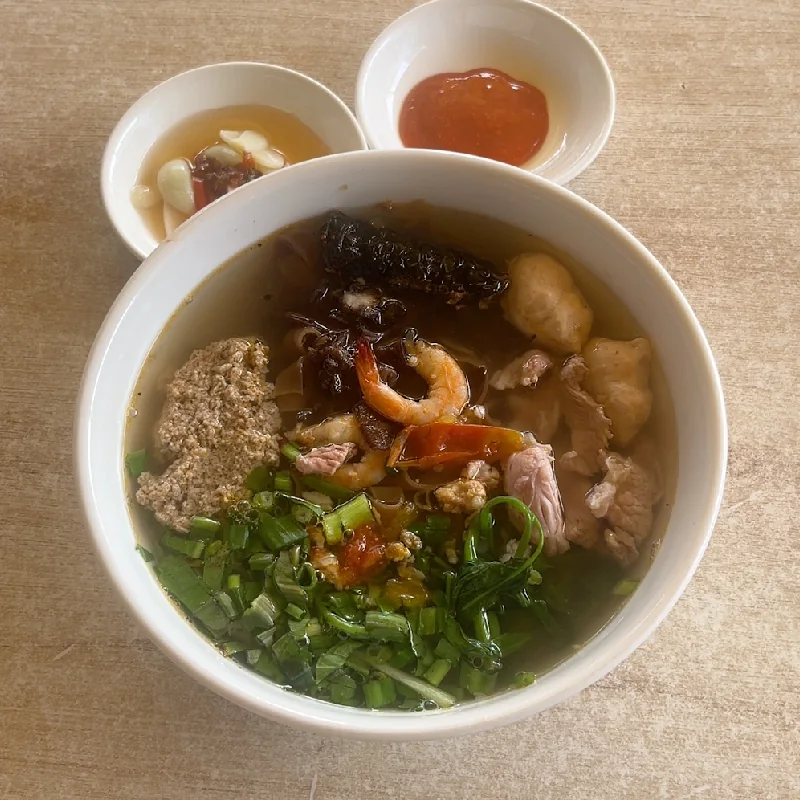 Bánh đa cua Hải Phòng cô Cúc