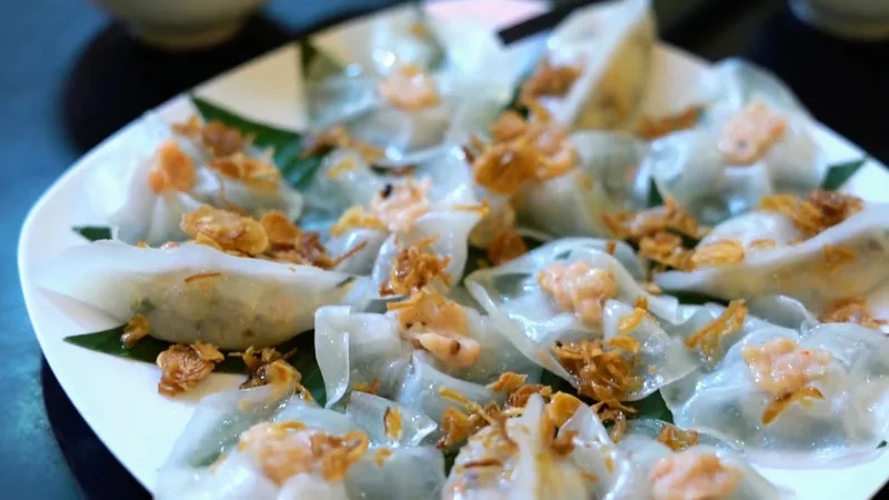 Bánh hoa hồng trắng