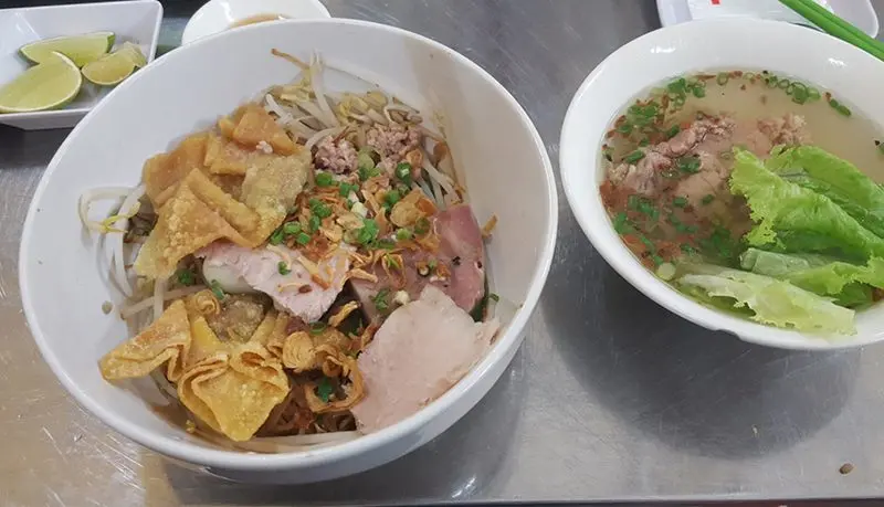 Hủ tiếu pate