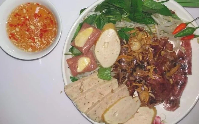 Bánh ướt Huế