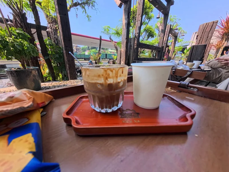 Cà phê Hỏa Xa