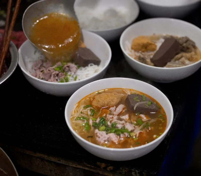 Quán bún bò cơm nguội Cảnh Vân