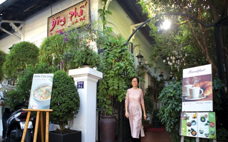 Nhà hàng Đông Phố