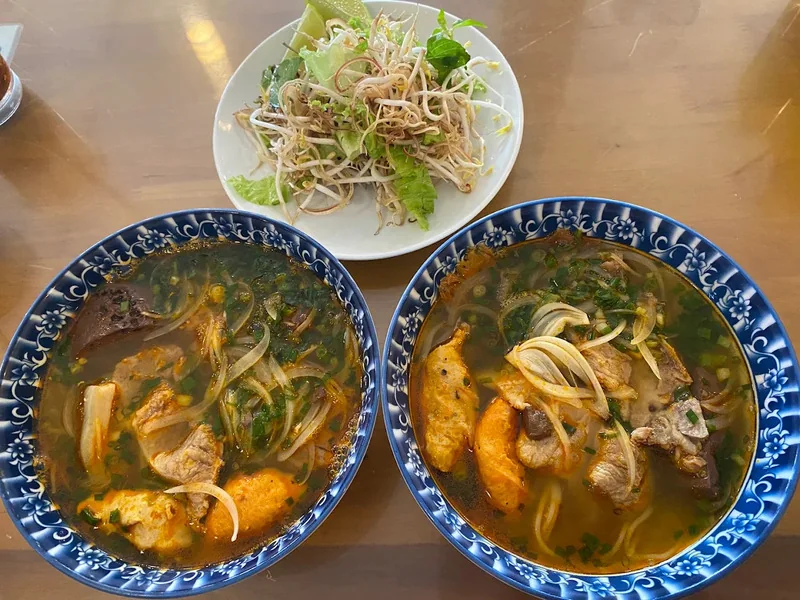 Bún bò Huế