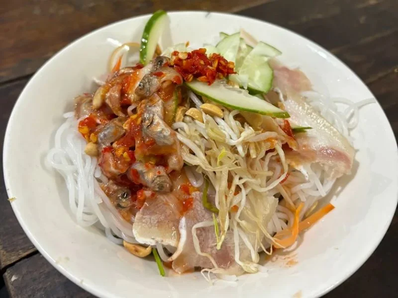 Bún mắm nêm Ngô Gia Tự