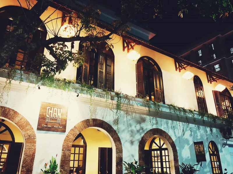 Quán cơm Chạn