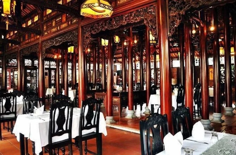 Nhà hàng Khải Hoàn