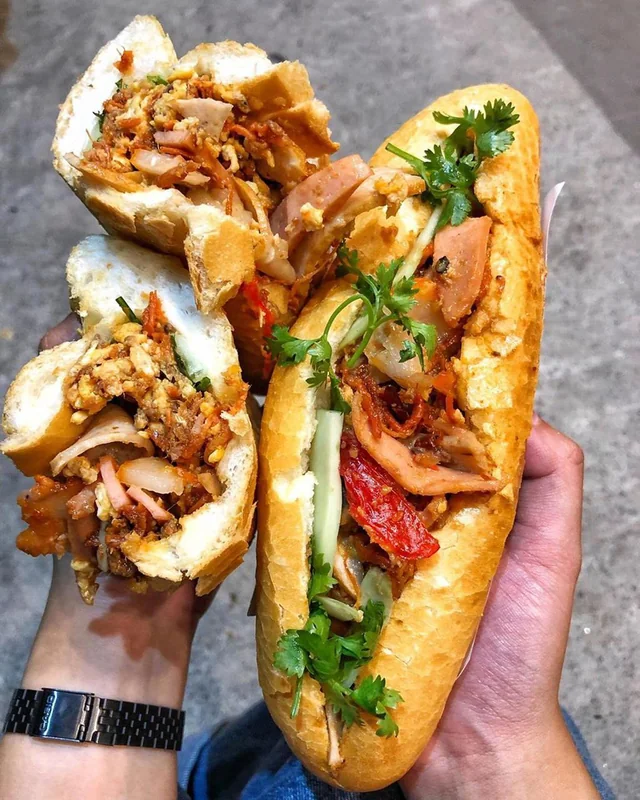 Lò bánh mì Anh Tú