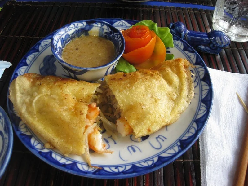 Bánh khoái Hồng Mai