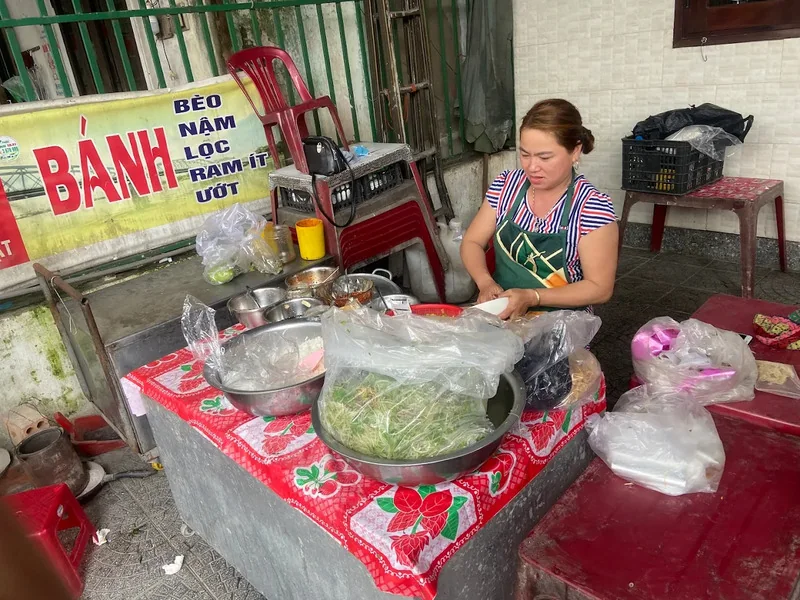 Bánh bèo, nậm, lọc O Thủy