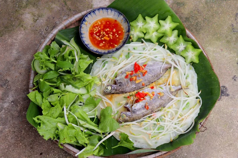 Bánh xèo cá kình làng Chuồn