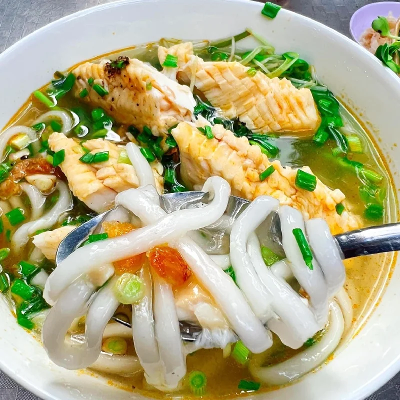 Bánh canh cá lóc Bích Trâm