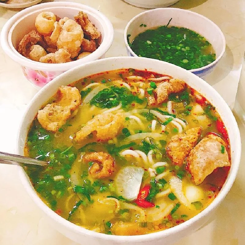Quán bánh canh cá lóc Huế 09