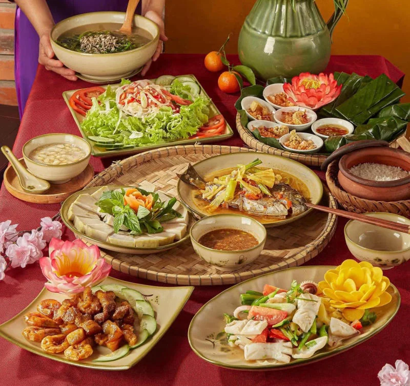 Cơm niêu Không Gian Xưa Huế