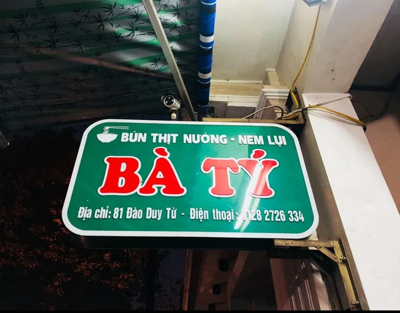 Quán bún thịt nướng bà Tý