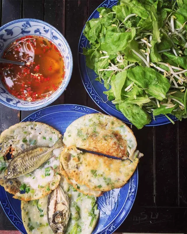 Mệ Giang - Bánh Xèo Đầm Chuồn & Mực Nướng Khổng Lồ