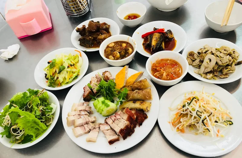 Quán cơm Xuân Nhạn