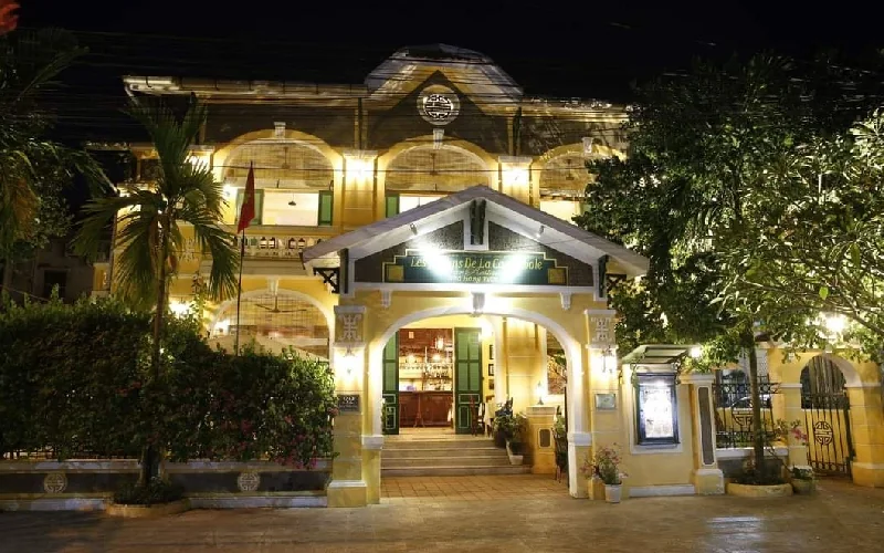 Nhà hàng Vườn Khế