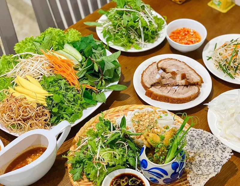 Bánh ướt thịt nướng
