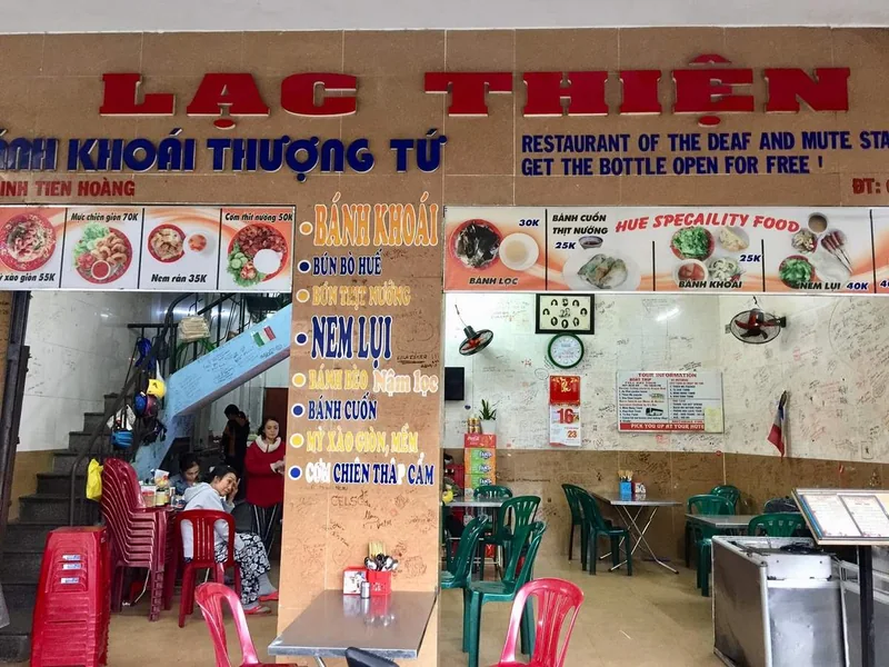 Bánh khoái Lạc Thiện