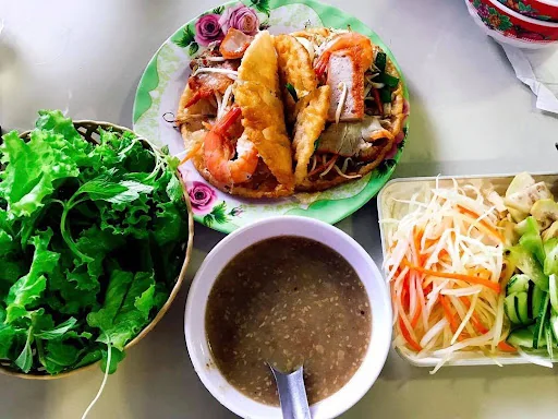 Bánh khoái Hồng Mai
