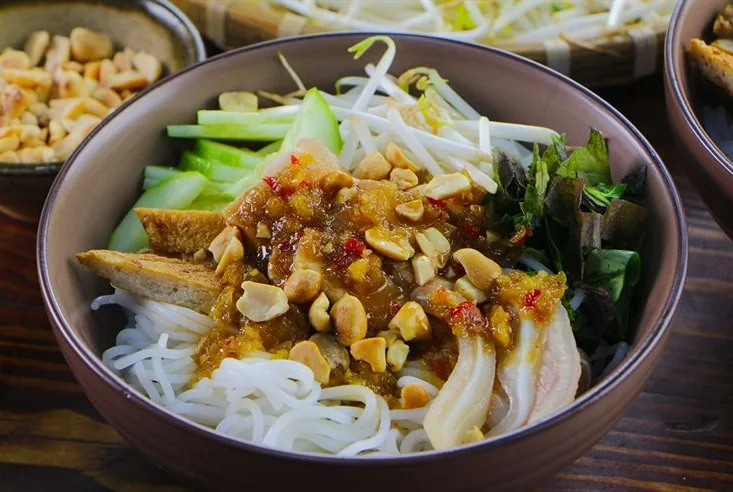Chị Hồng - Bún Thịt Nướng & Bún Mắm Nêm