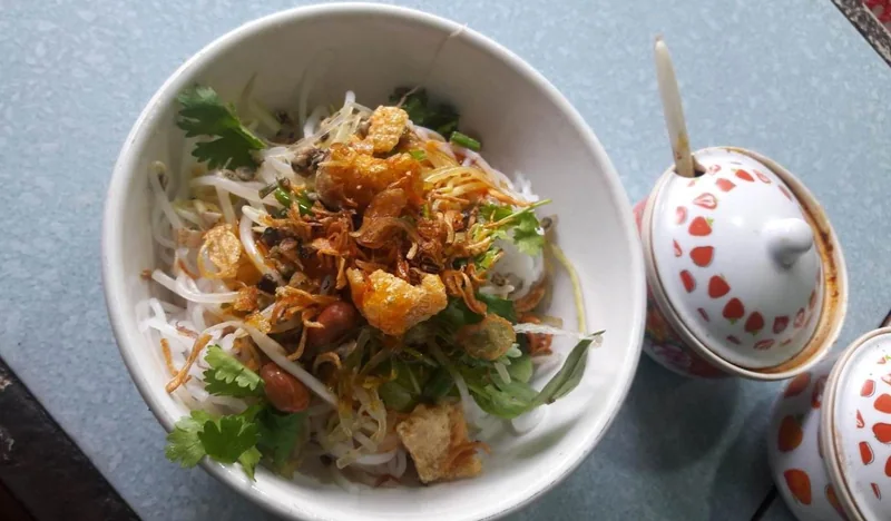 Cơm hến Thu Hiền