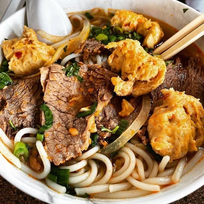 Quán bún Hẻm