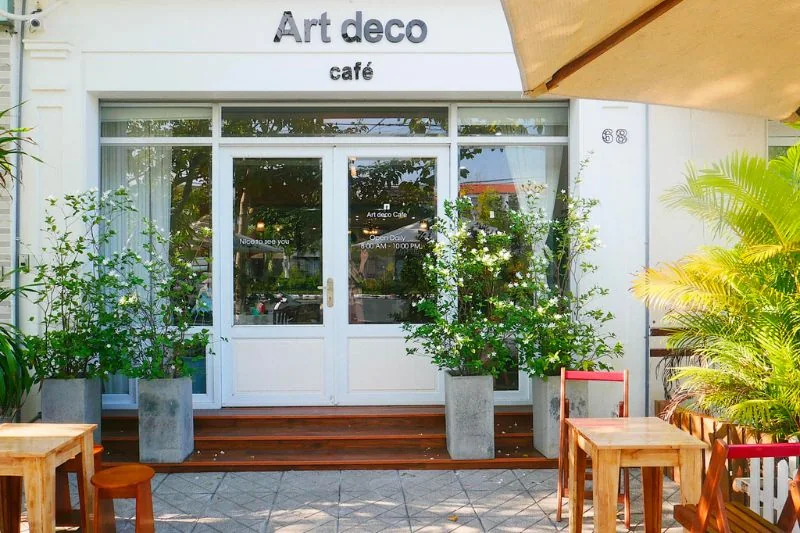 Art Deco Cafe