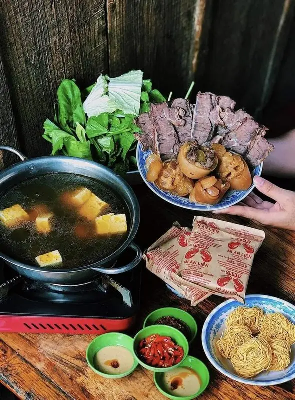 Lẩu bò Ba Toa