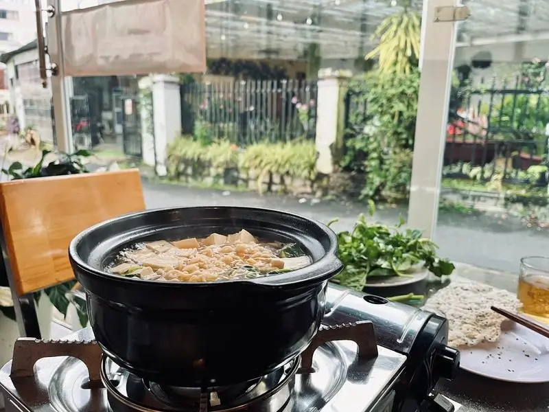 Lẩu bò tiềm Yersin