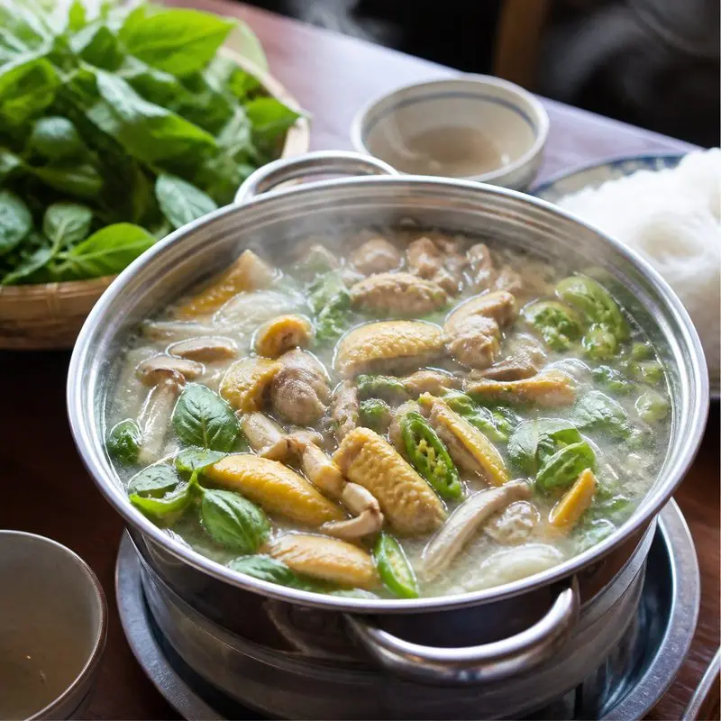 Lẩu Gà Lá É Giáo Sĩ