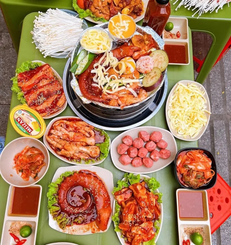 Lẩu nướng bà Oanh
