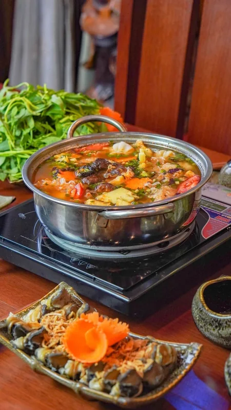 Lẩu ốc Bà Lương
