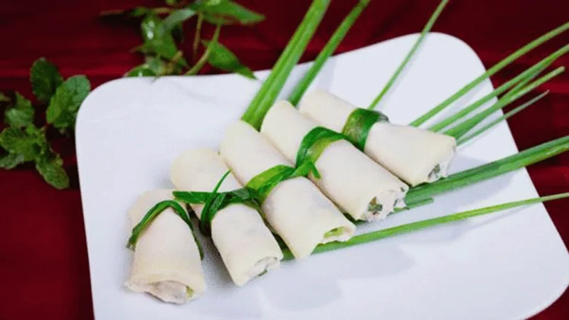 Măng vầu cuốn thịt