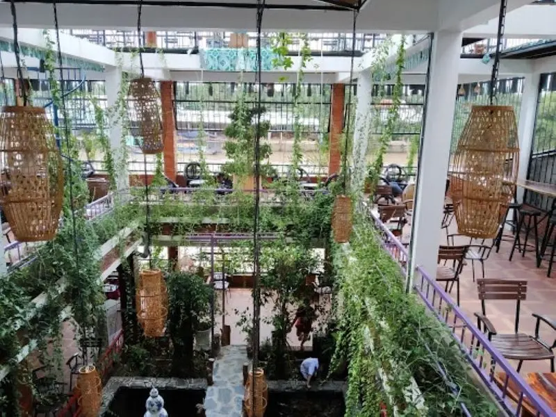 Miền Thảo Mộc Riverside Coffee