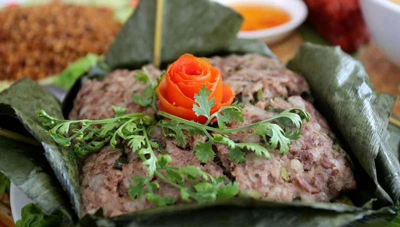 Thịt băm gói lá nướng (Nhứa pho)